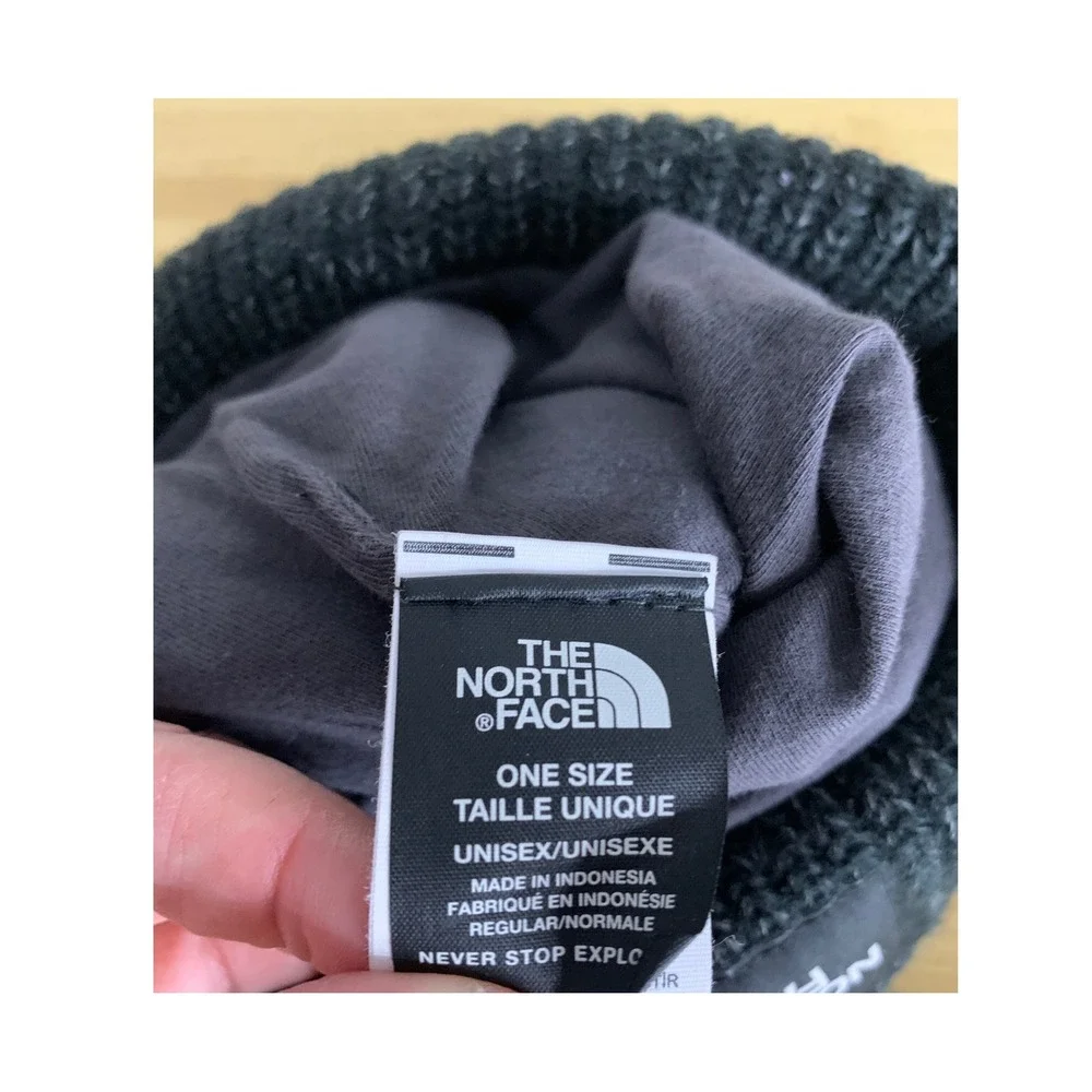 The North Face Beanie Men OS Charcoal Gray Ribbed Knit Cuffed Logo Winter Hat